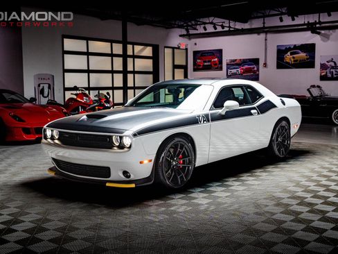 Used 2023 Dodge Challenger R/T w/ T/A Package image 55