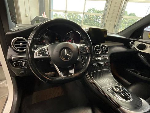 Used 2019 Mercedes-Benz GLC 300 w/ AMG Line image 12