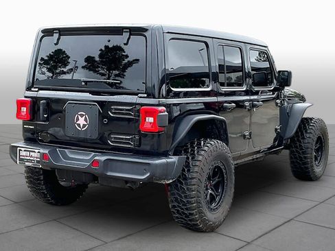 Used 2021 Jeep Wrangler Unlimited Rubicon AWD/4WD image 12