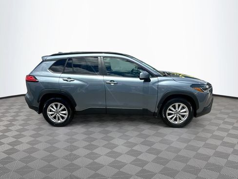 Used 2024 Toyota Corolla Cross LE w/ Moonroof Package AWD/4WD image 5