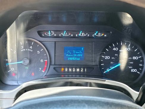 Used 2018 Ford F250 XL w/ Power Equipment Group AWD/4WD image 20