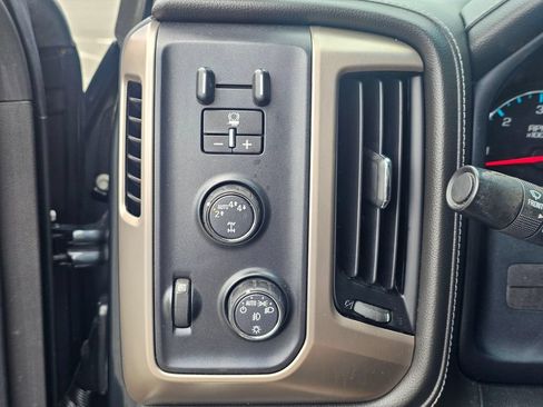 Used 2018 GMC Sierra 1500 Denali AWD/4WD image 24