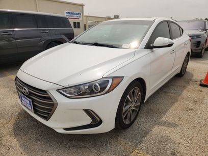 Used 2017 Hyundai Elantra Limited w/ Limited Tech Package 04