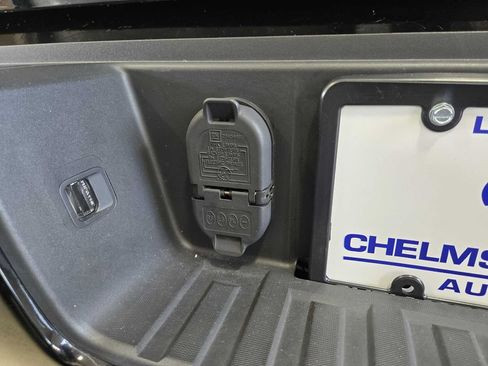 Used 2019 Chevrolet Silverado 1500 LT w/ All Star Edition AWD/4WD image 28