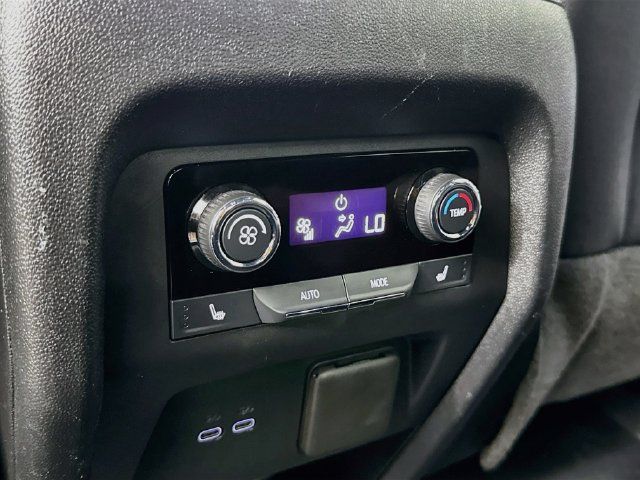 Used 2024 Chevrolet Traverse RS AWD/4WD image 27