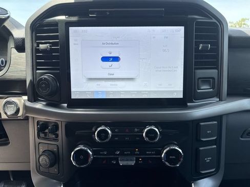 Used 2025 Ford F150 XLT w/ Equipment Group 303A High AWD/4WD image 19