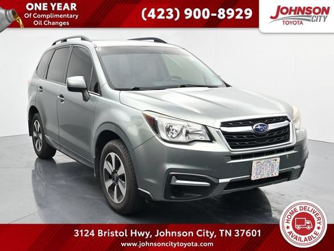 Used 2017 Subaru Forester 2.5i Premium w/ Protection Package #1 AWD/4WD image 1