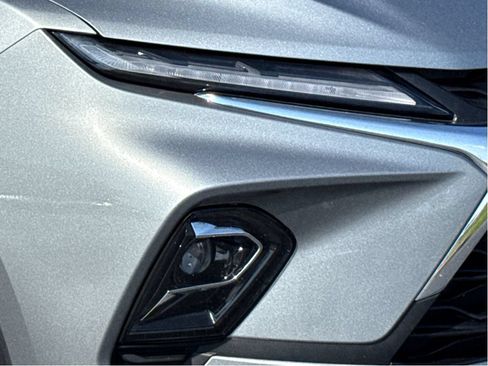Used 2025 Chevrolet Blazer LT FWD image 5