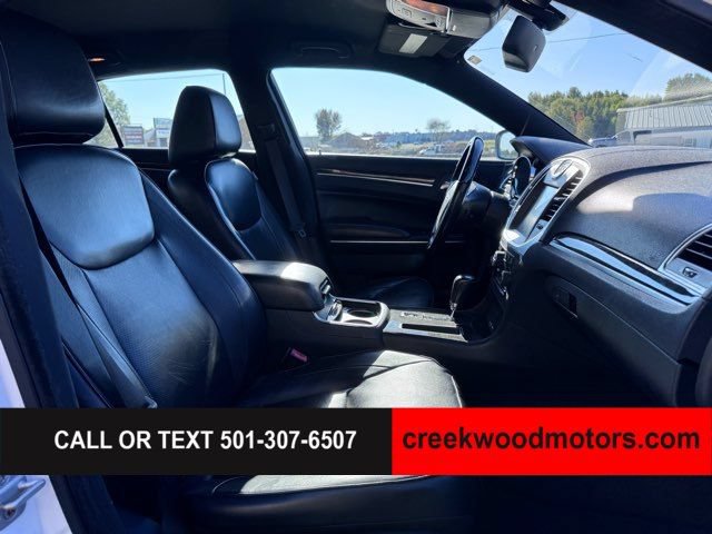Used 2013 Chrysler 300 C RWD image 10