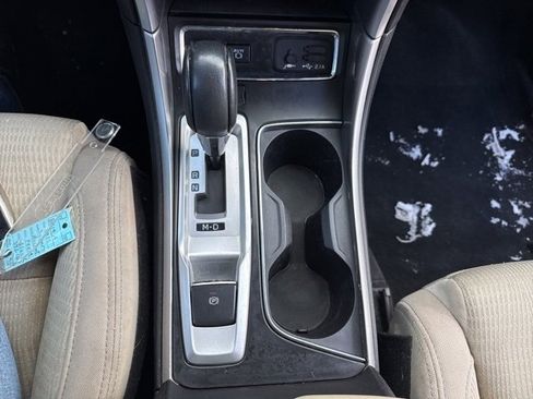 Used 2019 Subaru Ascent Premium image 22