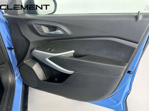 Used 2024 Chevrolet Trax RS image 35