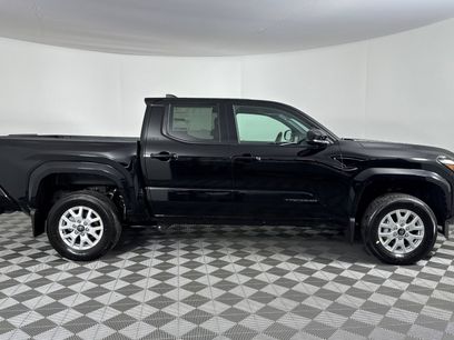 New 2025 Toyota Tacoma SR5