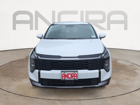 Certified 2026 Kia Sportage LX w/ LX Convenience Package FWD image 3