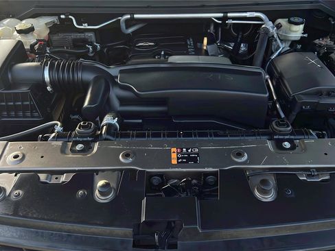 Used 2015 Chevrolet Colorado LT w/ Luxury Package image 19