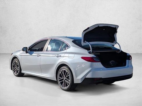 New 2026 Toyota Camry XLE image 9