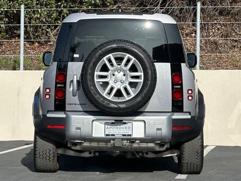 Used 2024 Land Rover Defender 110 S image 4