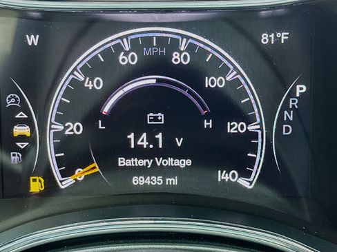 Used 2020 Jeep Grand Cherokee Laredo image 8