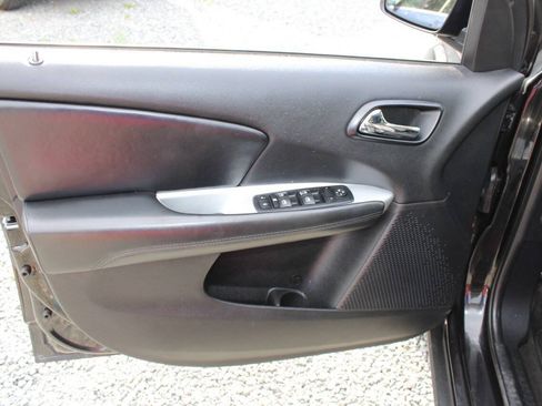 Used 2012 Dodge Journey SXT w/ Popular Equipment Group FWD image 19
