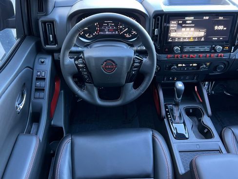 Used 2025 Nissan Frontier PRO-4X w/ Pro Premium Package image 14