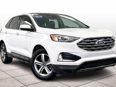 Certified 2022 Ford Edge SEL w/ Convenience Package image 2