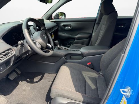 Certified 2026 Honda HR-V Sport image 9