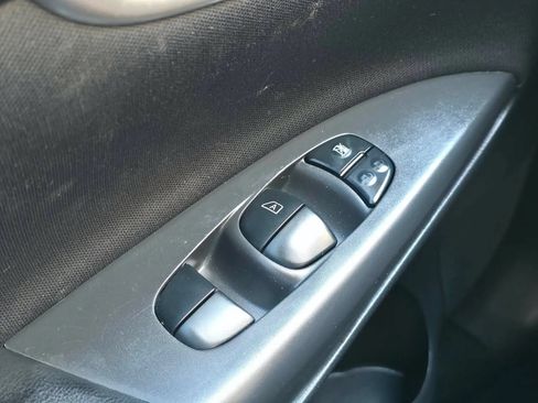 Used 2019 Nissan Sentra SV FWD image 30