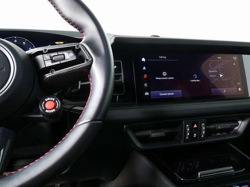 Certified 2025 Porsche Cayenne Turbo GT image 13