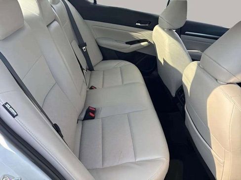 Used 2024 Nissan Altima 2.5 SL image 21