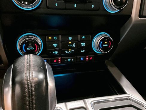 Used 2019 Ford F150 Platinum w/ Technology Package image 16