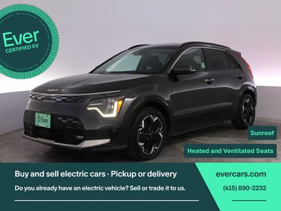 Used 2023 Kia Niro Wave w/ Wave Preserve Package