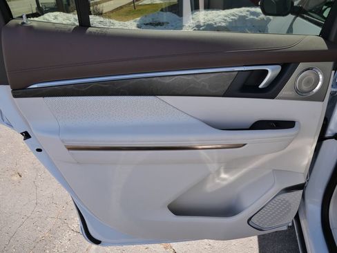 New 2026 Buick Enclave Avenir w/ Super Cruise Package AWD/4WD image 35