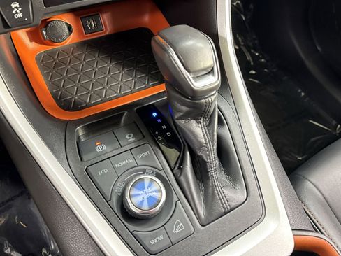 Used 2024 Toyota RAV4 Adventure image 26