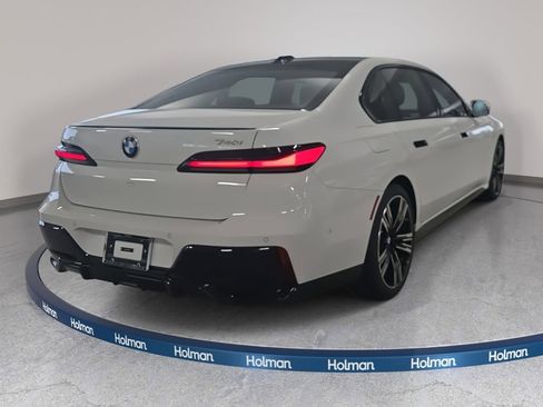 New 2026 BMW 740i w/ Premium Package image 4