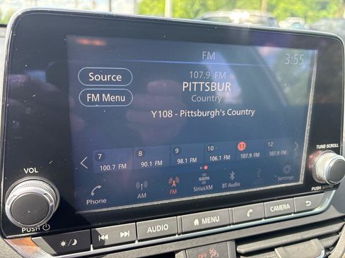 Used 2024 Nissan Altima 2.5 SV FWD image 21