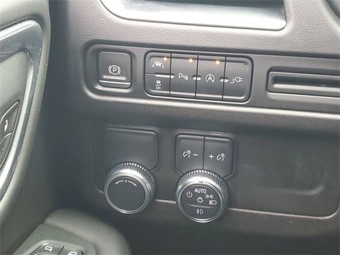 Certified 2021 GMC Yukon SLT image 19