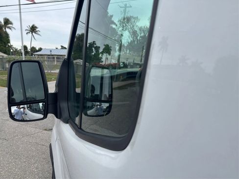 Used 2025 Ford Transit 350 XLT RWD image 25