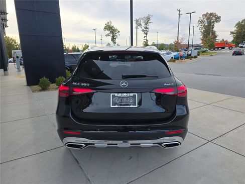 Used 2026 Mercedes-Benz GLC 300 4MATIC image 4