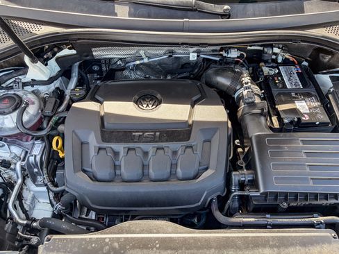 Used 2021 Volkswagen Tiguan SE R-Line image 53