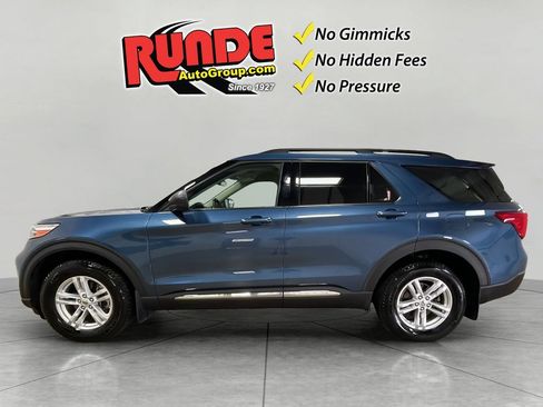 Used 2020 Ford Explorer XLT w/ Comfort Package AWD/4WD image 3