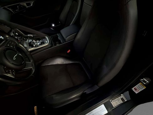 Used 2017 Jaguar F-TYPE Coupe image 17