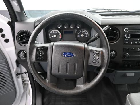 Used 2015 Ford F250 XL w/ Power Equipment Group AWD/4WD image 18