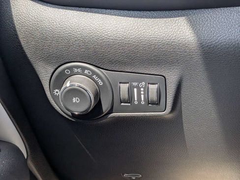 New 2026 Jeep Compass Limited w/ Sun, Sound & Navigation Group AWD/4WD image 21