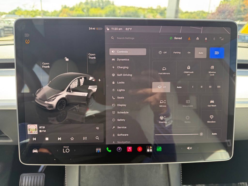 Used 2024 Tesla Model Y Long Range AWD/4WD image 27