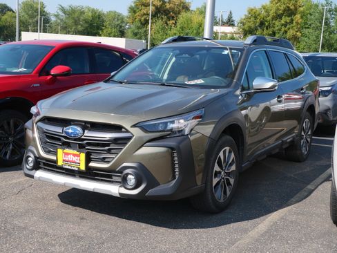 Certified 2024 Subaru Outback Touring XT AWD/4WD image 3