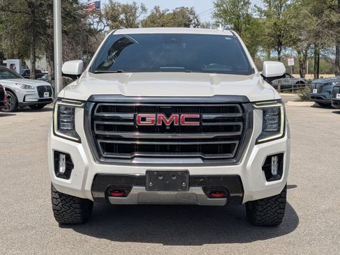 Used 2023 GMC Yukon XL AT4 w/ AT4 Premium Package image 8