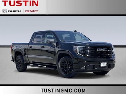 New 2026 GMC Sierra 1500 Elevation w/ LPO, Elevation Black Package