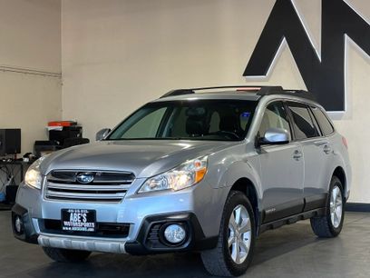 Used 2013 Subaru Outback 2.5i Limited w/ Moonroof Pkg