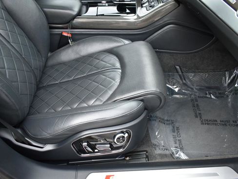 Used 2015 Audi S8 image 31