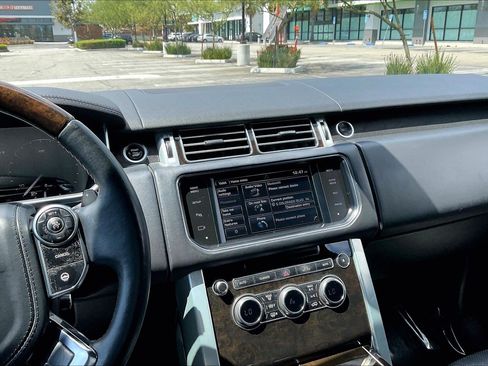 Used 2014 Land Rover Range Rover HSE AWD/4WD image 6