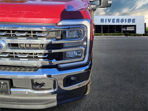 Used 2024 Ford F350 Lariat w/ Lariat Ultimate Package image 4